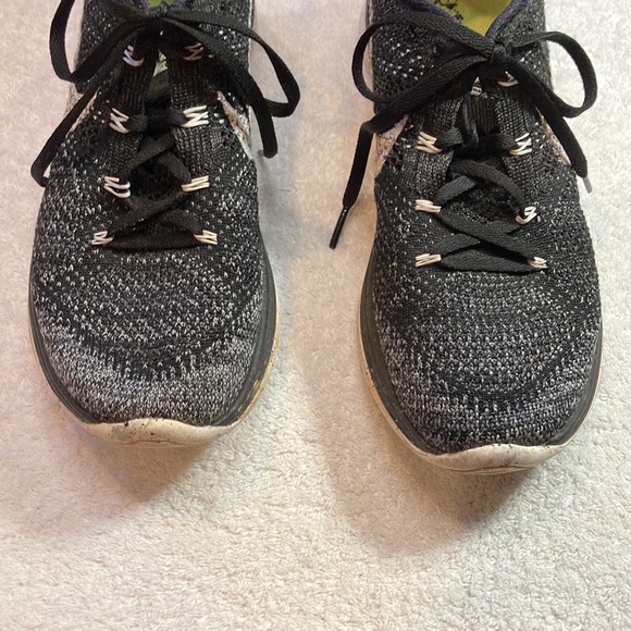 Nike Flyknit Lunar 3 - Picture 2 of 9
